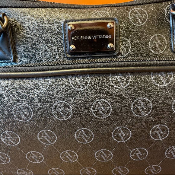 Adrienne Vittadini Duffel Roller Luggage, In Line Skate Wheels Luxury Travel Bag - Picture 7 of 10